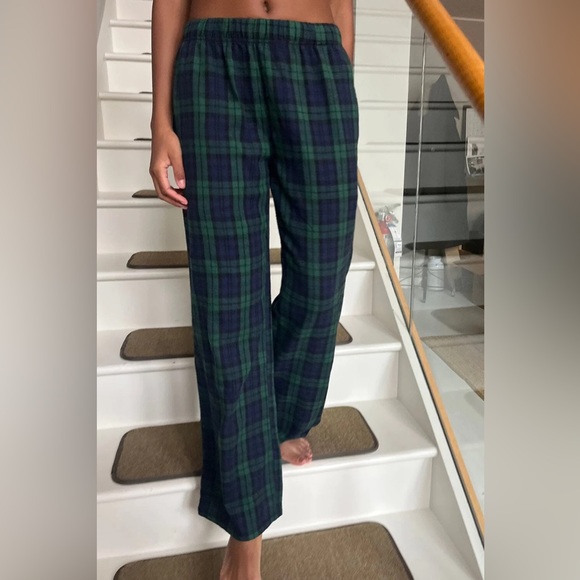 Brandy Melville Pants - BNWT Brandy Melville ROSA FLANNEL SWEATPANTS